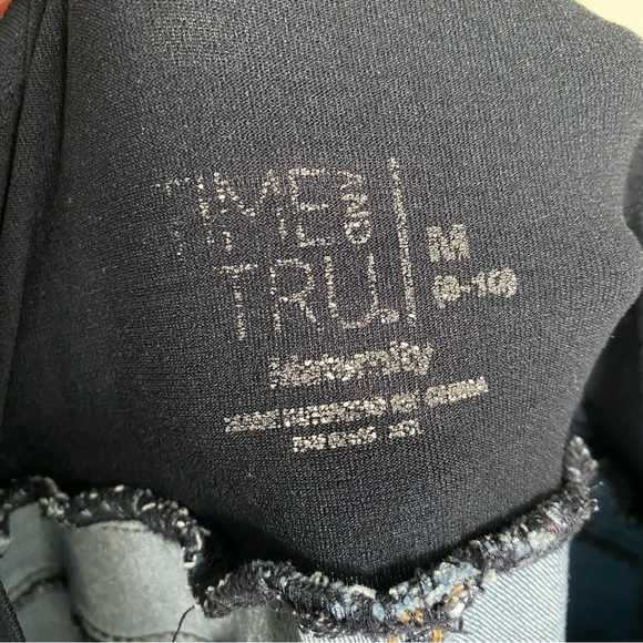 Stretchy maternity jeans - Picture 3 of 5